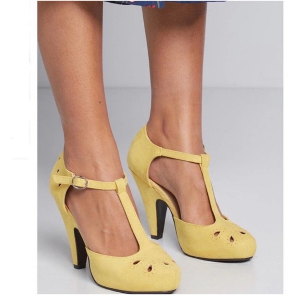 MODCLOTH yellow velvet heel